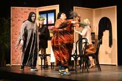 Ein  Geist kommt selten allein