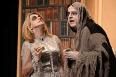 Ein  Geist kommt selten allein