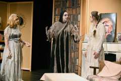 Ein  Geist kommt selten allein