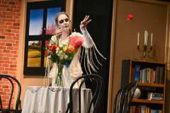 Ein  Geist kommt selten allein